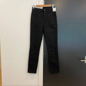 BDG High-Waisted Skinny Straight Jean | Size 27